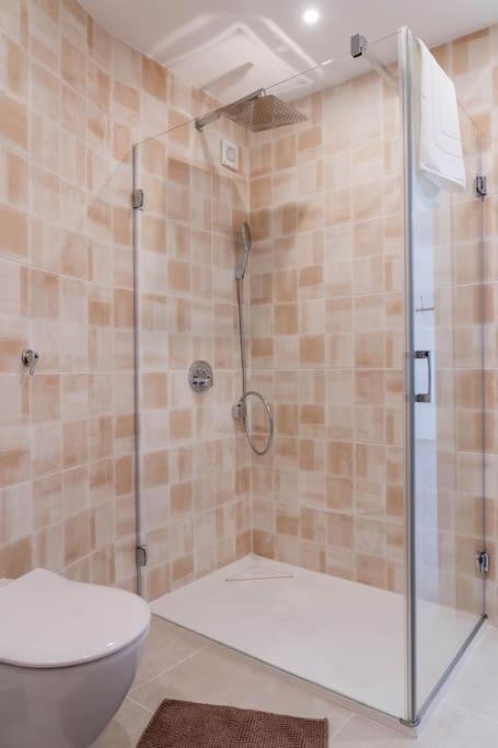 Carvoeiro Roof Top Apartment, Next To The Beach! Esterno foto